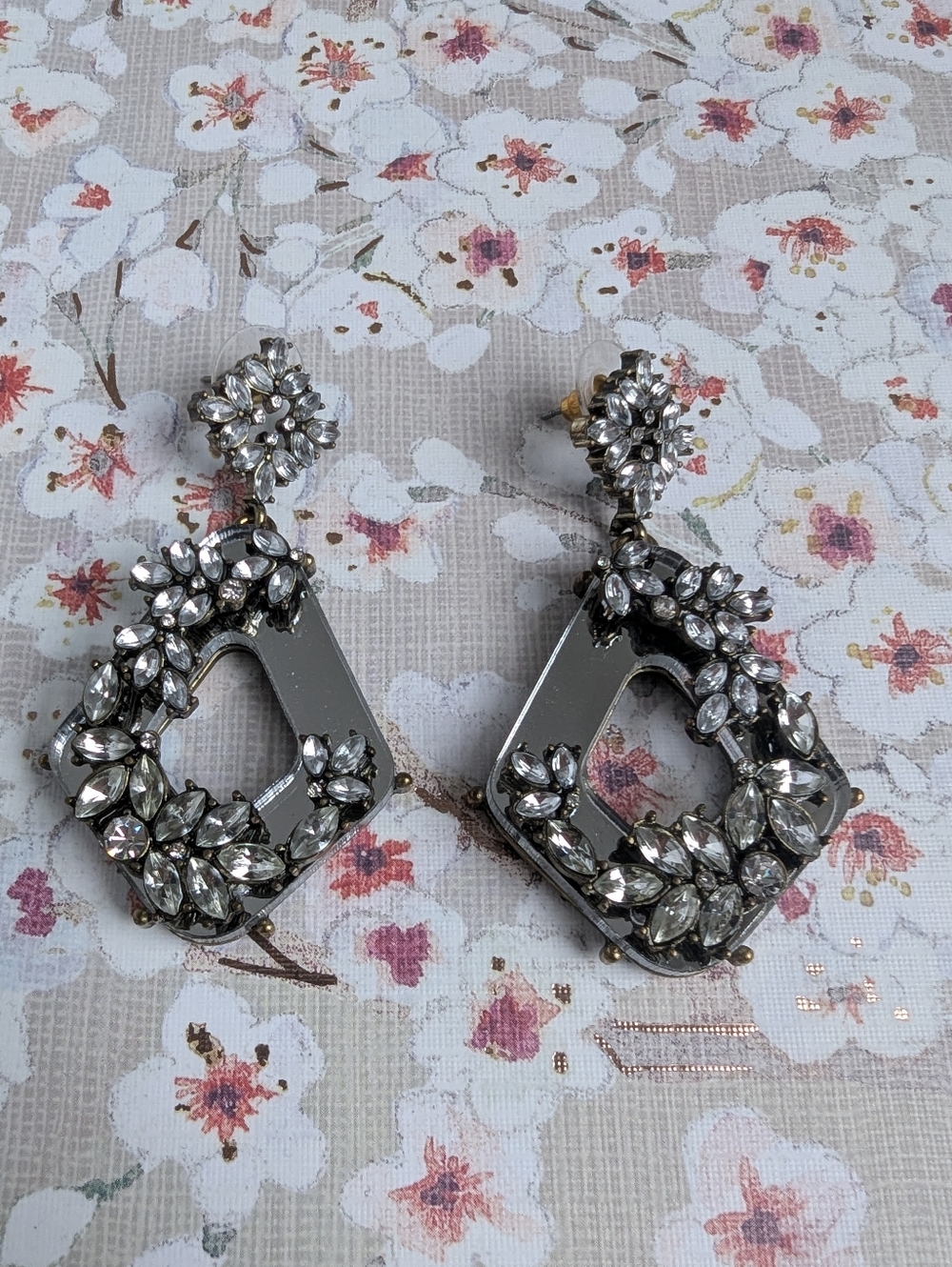 BaubleBar Silver Mirrored Geometric Floral Design Earrings
